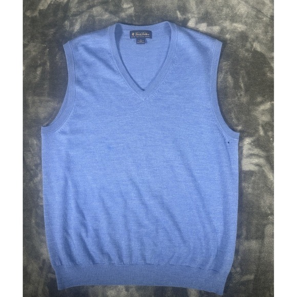 Brooks Brothers Other - Brooks Brothers Sweater Vest Mens MEDIUM Merino Wool  346 V Neck Pullover FLAW